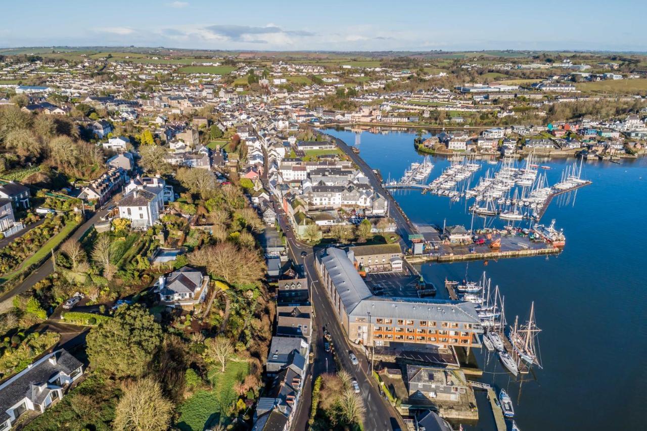 Four Winds,Kinsale Town,Exquisite Holiday Homes,Sleeps 26 Εξωτερικό φωτογραφία